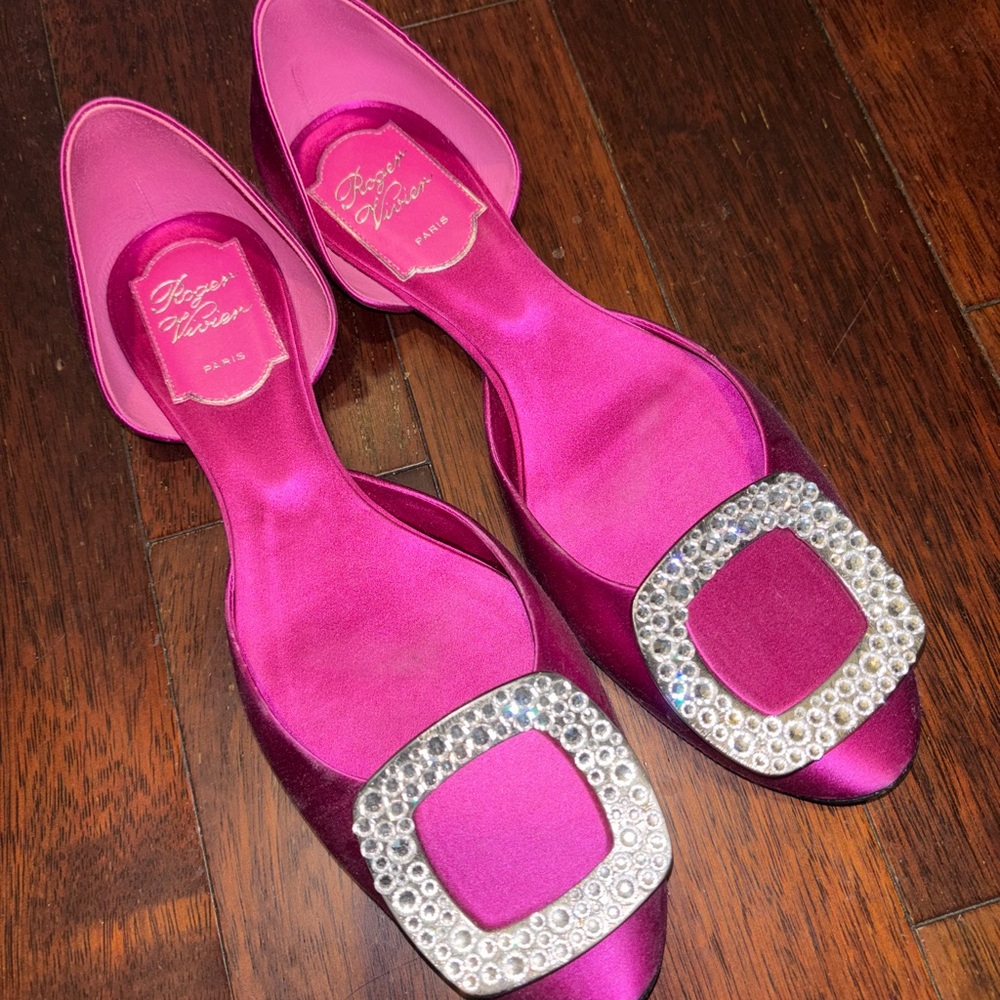 Roger Vivier Pink Satin Flats